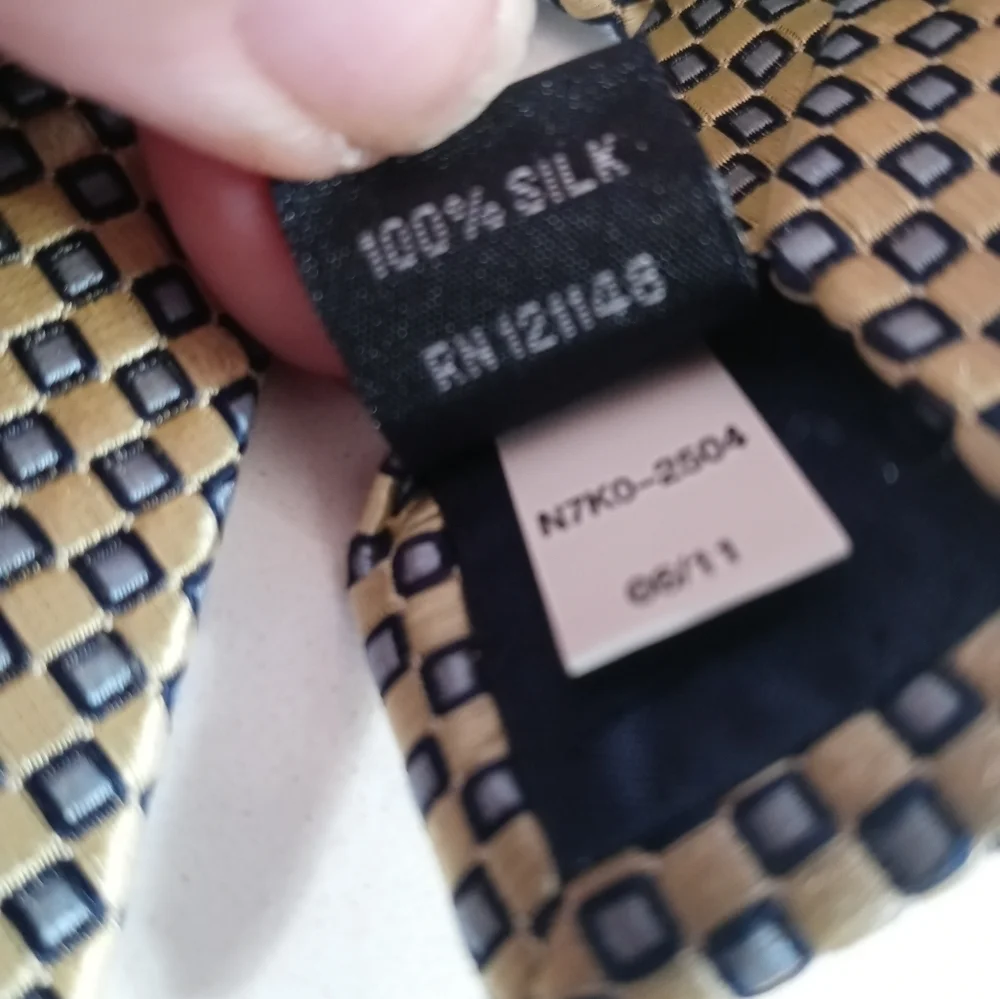 Nautica 100% silk Boy's lattice print necktie 49/3